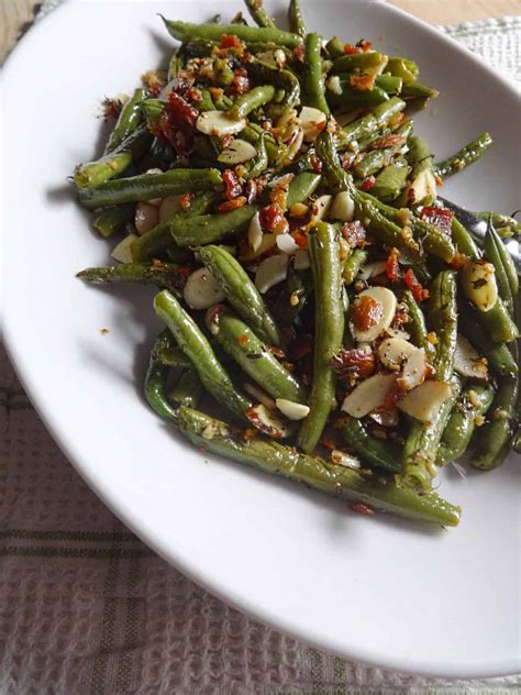 Green Beans Almondine Recipe (with Bacon) - Savory With Soul