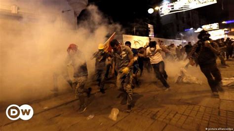 Police quash Taksim protest – DW – 06/23/2013