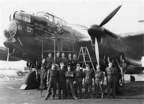 Avro Lancaster and crew ca 1944 Wwii Aircraft, Military Aircraft ...