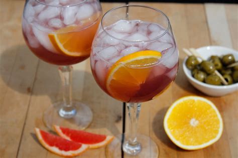 Tinto de Verano - Spaanse cocktail met rode wijn - Cocktailicious.nl