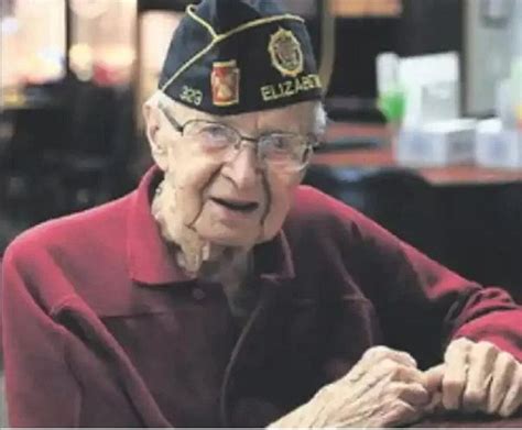 World War II veteran enjoys sharing life though stories - Aerotech News ...