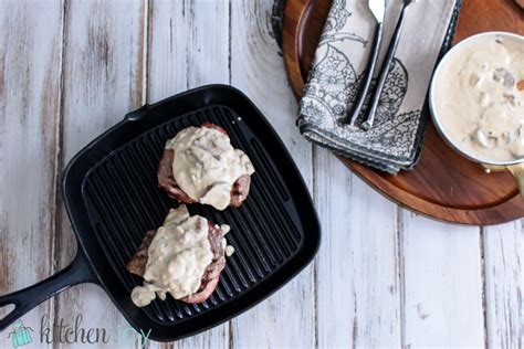 steak-with-mushroom-gorgonzola-sauce (3) - Kitchen Joy