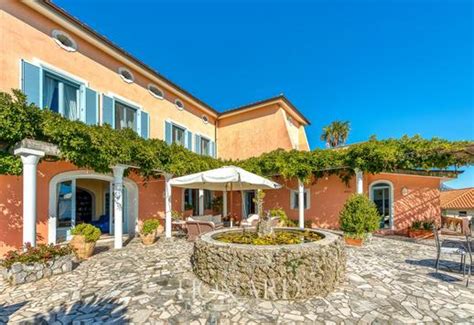 Charming Sea-facing Villa On The Amalfi Coast | Lionard