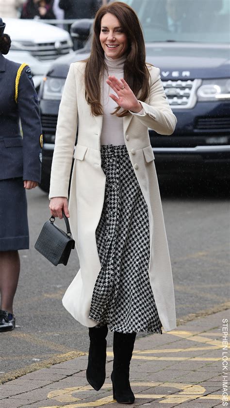 Kate Middleton Pregnant: Kate leaves hospital this morning