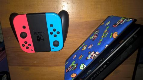 Nintendo Switch Dock Cover with Switch Joy-Con Controller - Nintenfan