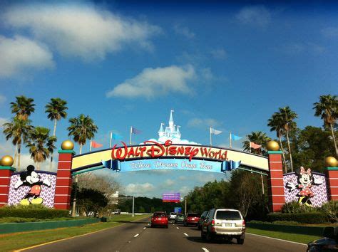 Walt Disney World Entrance in Lake Buena Vista, FL (With images) | Disney world, Walt disney ...