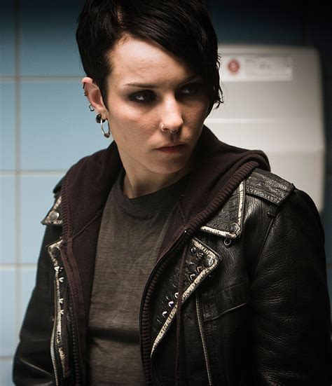 Rooney Mara cast As Lisbeth Salander in The Girl With The Dragon Tattoo