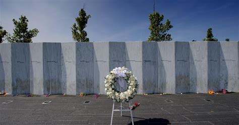 Trump commemorates 9/11 anniversary at Flight 93 memorial — live stream - CBS News