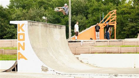 China builds world's largest skatepark in Guangzhou | Skate park, Lake ...