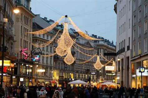 Joining Christmas market on Stephansplatz in Vienna