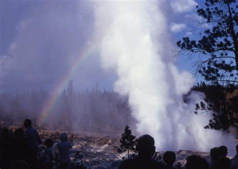 Yellowstone Geyser Increased Activity Sets Record For Eruptions - Signs Of The Last Days