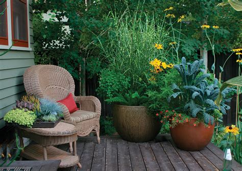 Container Designs for Seating Areas - Fine Gardening