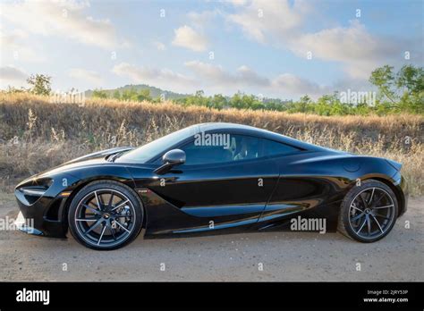 Side view of McLaren 720S, San Diego, California Stock Photo - Alamy