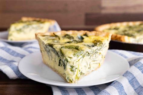 Easy Spinach Quiche (Quiche Florentine) Recipe [VIDEO] - Dinner, then Dessert