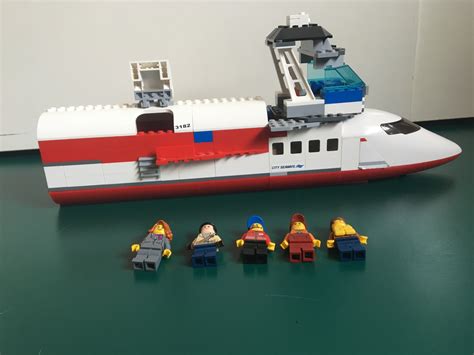 LEGO IDEAS - Family Cruise Boat