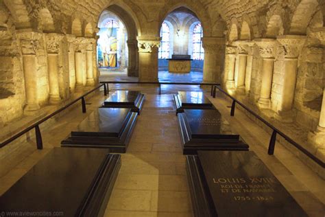 Bourbon graves in the crypt of the Saint-Denis Basilica, Paris ...