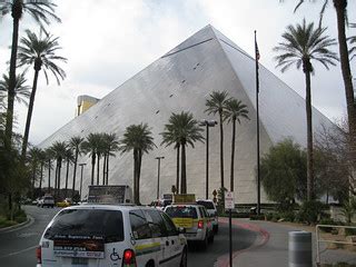 Luxor | Las Vegas, Nevada | Chris Yunker | Flickr