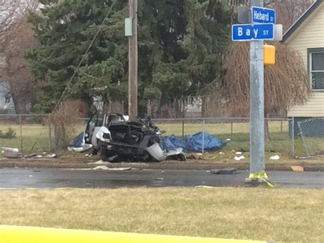 One dead in three car crash in Rochester