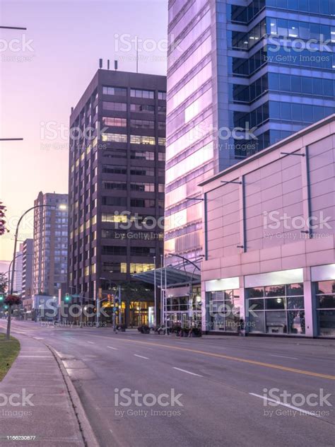 Windsor Ontario Skyline Stock Photo - Download Image Now - Windsor ...