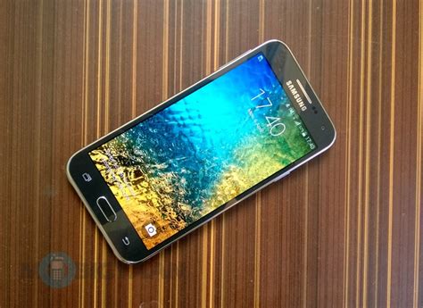 Samsung Galaxy E5 Duos Review: Mid-range contender