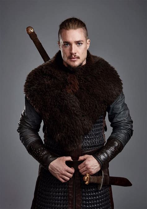 Alexander Dreymon as Uhtred The Last Kingdom Season 3 | นางแบบ, นักรบ ...