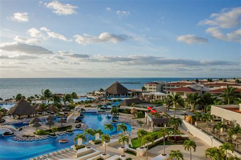 Moon Palace Golf & Spa: Three Family-Friendly Cancun Resorts in One