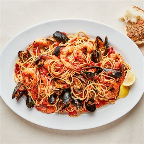 Seafood Spaghetti With Mussels and Shrimp Recipe | Bon Appétit