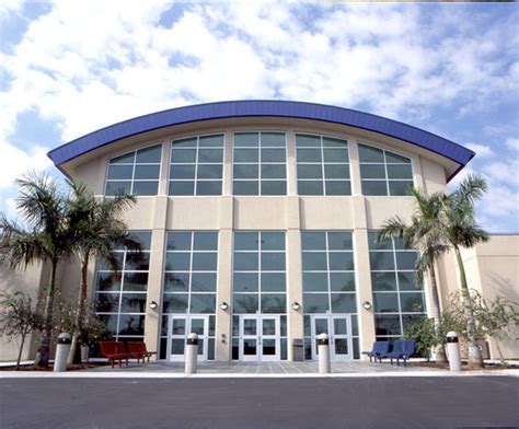 Florida Atlantic University (FAU) Introduction and Academics - Boca Raton, FL