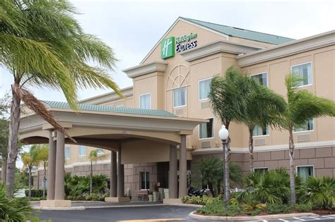 holiday inn express - Space Coast Marathon & Half-Marathon