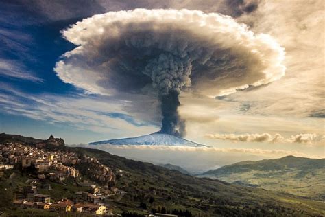 Volcano Eruption | Paesaggi, Fotografia natura, Sicilia