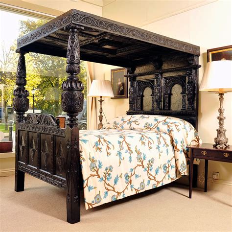 Fine 17th century Oak Four Poster Bed | Elaine Phillips Antiques | Four poster bed, Poster bed ...