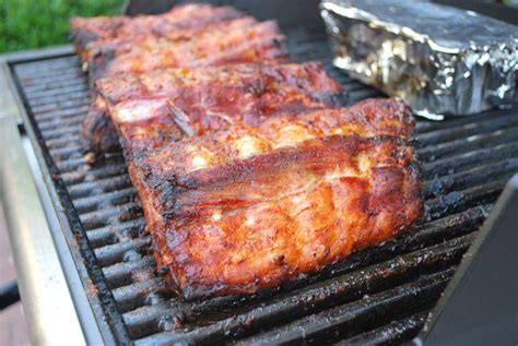 BBQ Ribs On A Gas Grill - SavoryReviews