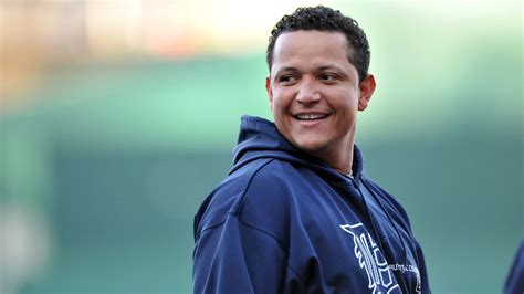 Triple Crown watch: Miguel Cabrera flies out in first at-bat on Wednesday - SB Nation Detroit