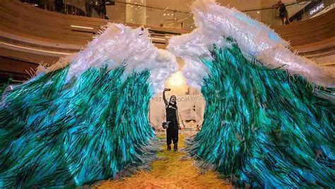 This amazing sculpture is made from thousands of recycled straws | Guinness World Records
