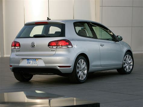 2010 Volkswagen Golf TDI - Volkswagen Diesel Hatchback Review ...