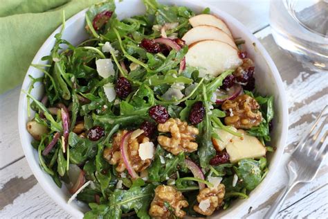 How To Make The Best Rocket Pear Salad- The Fed Up Foodie