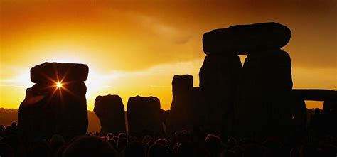 sunrise at Stonehenge Address: Amesbury, Wiltshire SP4 7DE, United Kingdom Construction started ...