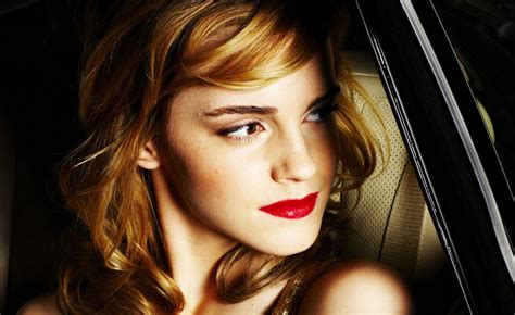 640x360 Resolution Emma Watson in car 640x360 Resolution Wallpaper - Wallpapers Den