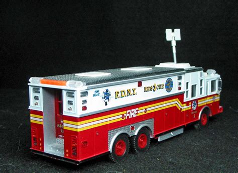 FDNY Rescue 3 Code 3 Collectables 1:64 Scale | Fire trucks pictures ...