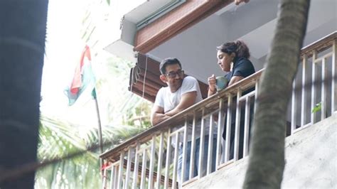 Aamir Khan joins Har Ghar Tiranga campaign, displays tricolour at his ...