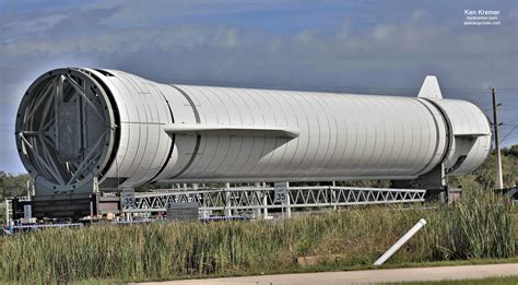 Blue Origin New Glenn Rocket Pathfinder Rolls to Launch Complex 36: Photos – Space UpClose