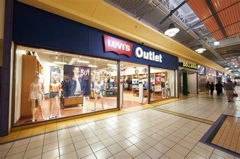 Dixie Outlet Mall - 50 Photos & 36 Reviews - Shopping Centres - 1250 S Service Road, Lakeview ...