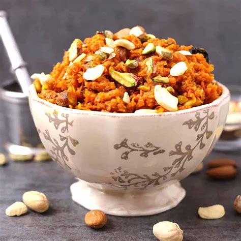 Gajar Halwa | Easy Carrot Halwa Recipe