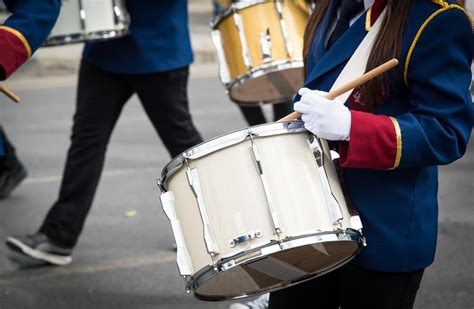 Marching Bands in Parades | Peak Performance Tours