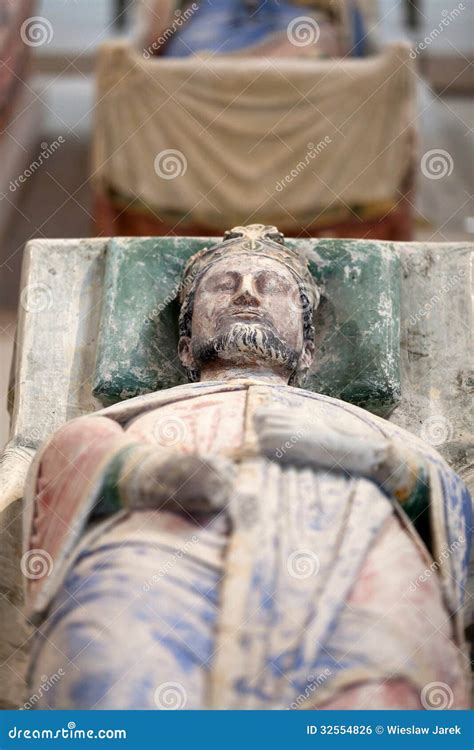 Tomb of Richard the Lionheart Stock Photo - Image of king, building ...