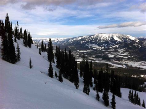 Road Trip from Kicking Horse & Afternoon Ski at Fernie Resort