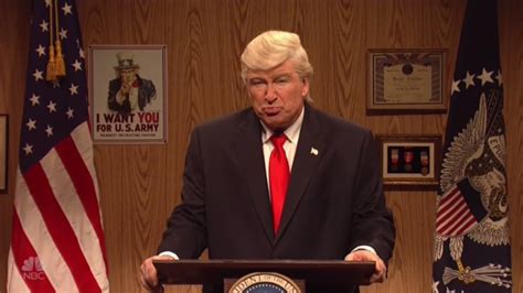 Alec Baldwin’s Trump Dodges the Issues in ‘SNL’ Cold Open