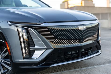 Cadillac Lyriq review: the Cadillac of EVs - The Verge