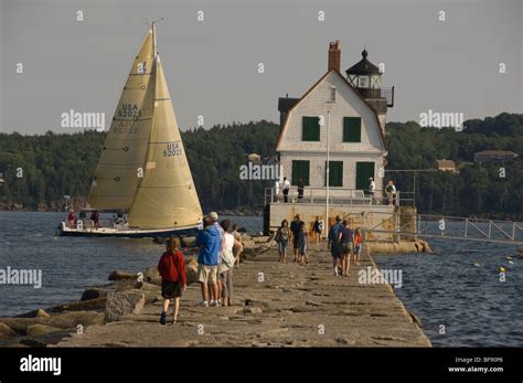 Lighthouse , Rockport Maine Stock Photo - Alamy