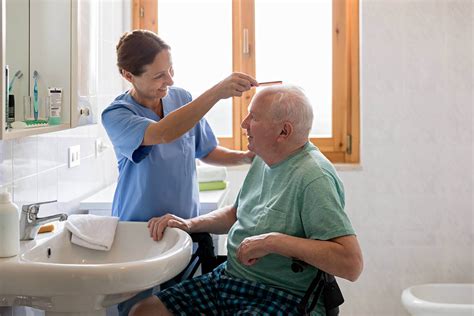 What Your Elderly Loved One Should Know About Bathing | Home-Health